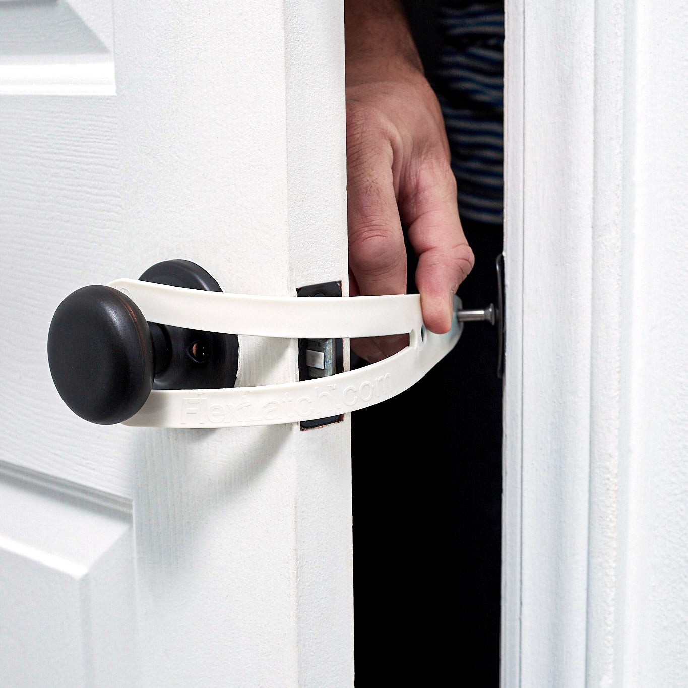 FlexiPaws™ Pet Door Holder