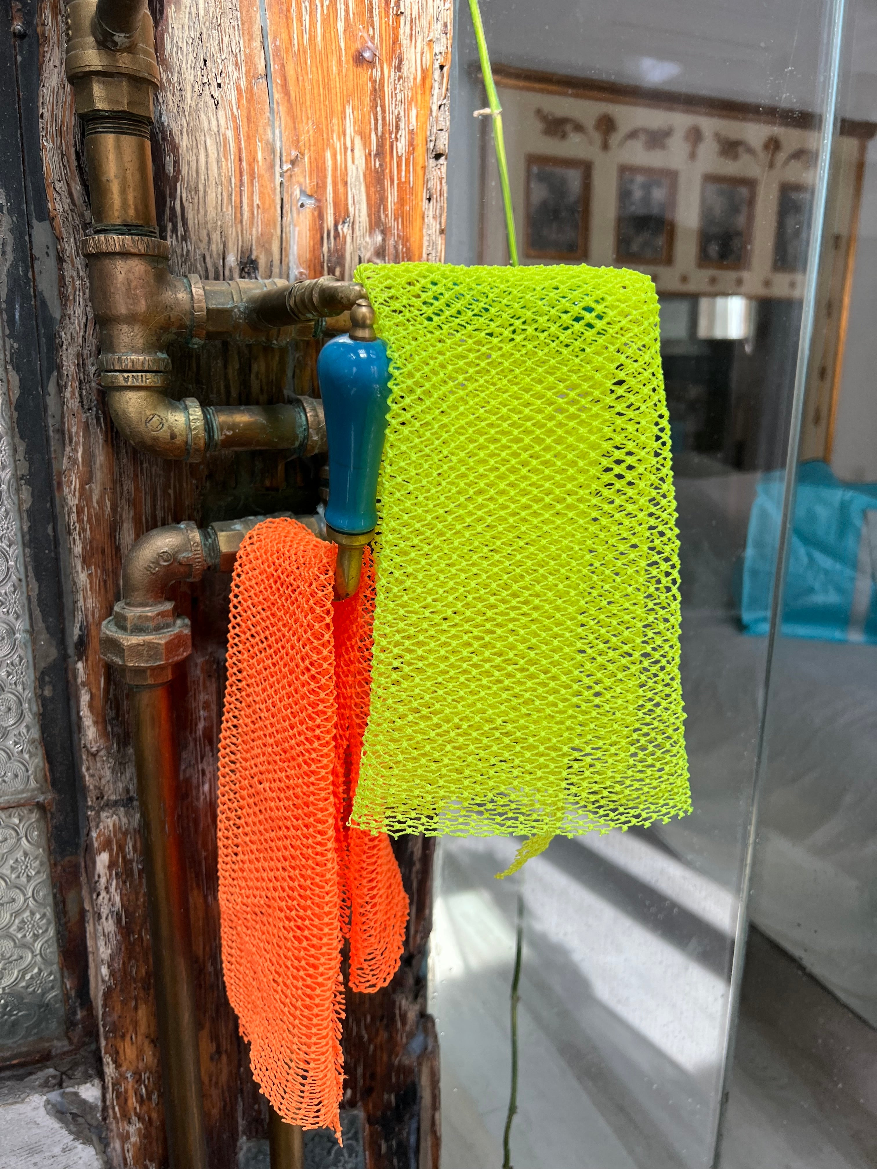 ScrubNet™ Bath Towel